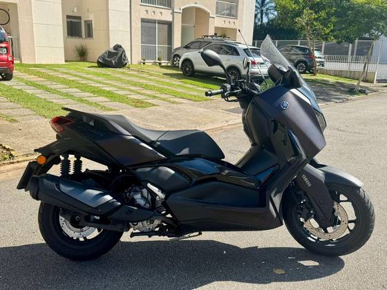 YAMAHA XMAX 300 CONNECTED ABS YAMAHA XMAX 300 CONNECTED ABS